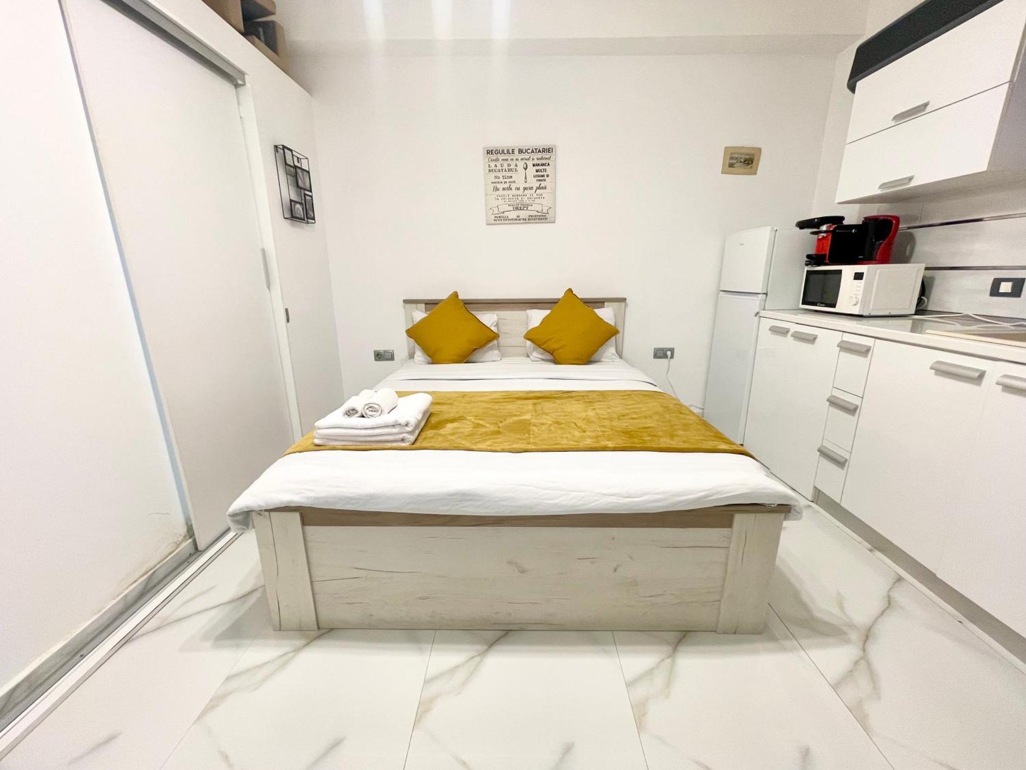 White 2 Apartment Букурещ Екстериор снимка