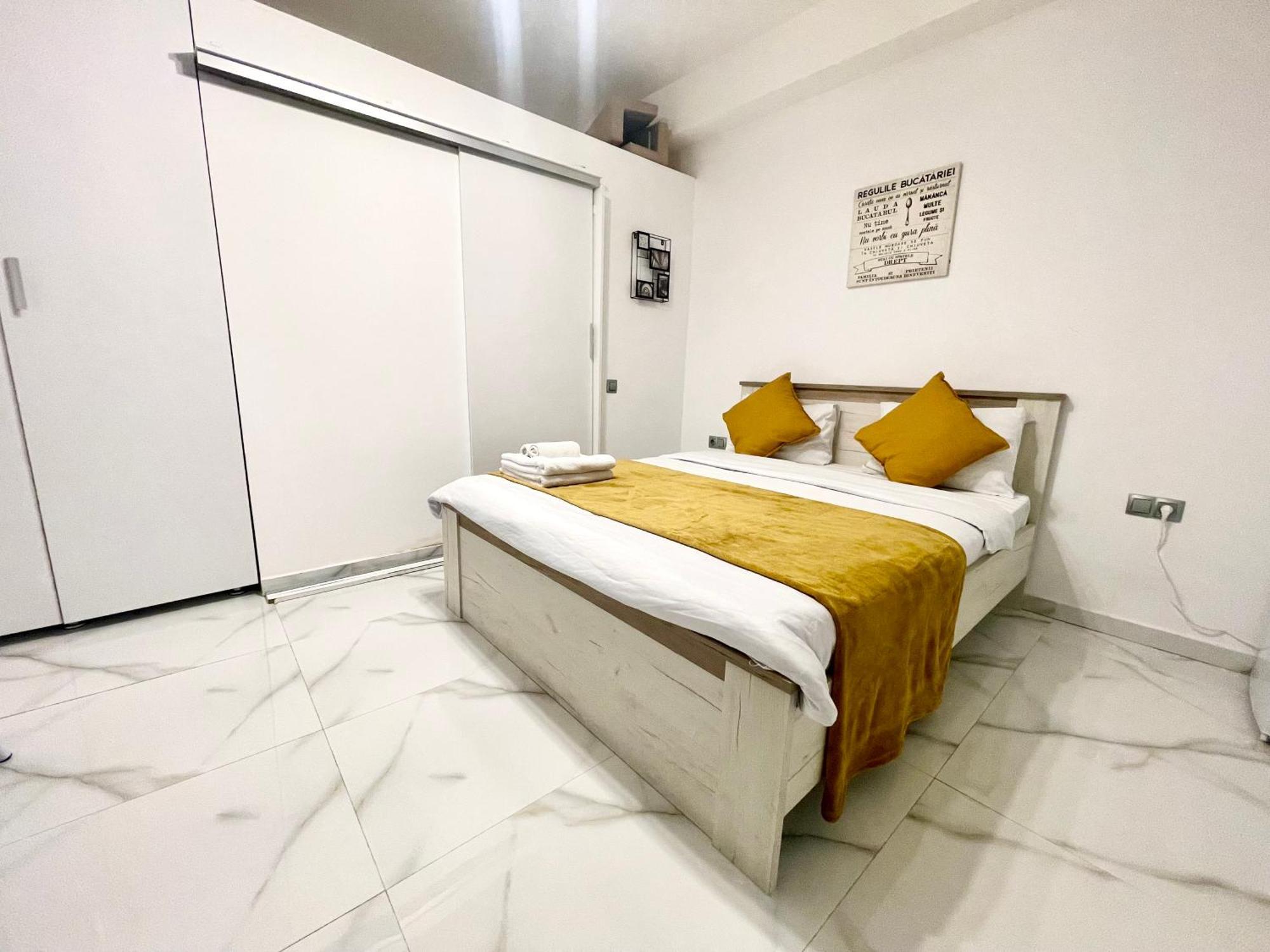 White 2 Apartment Букурещ Екстериор снимка